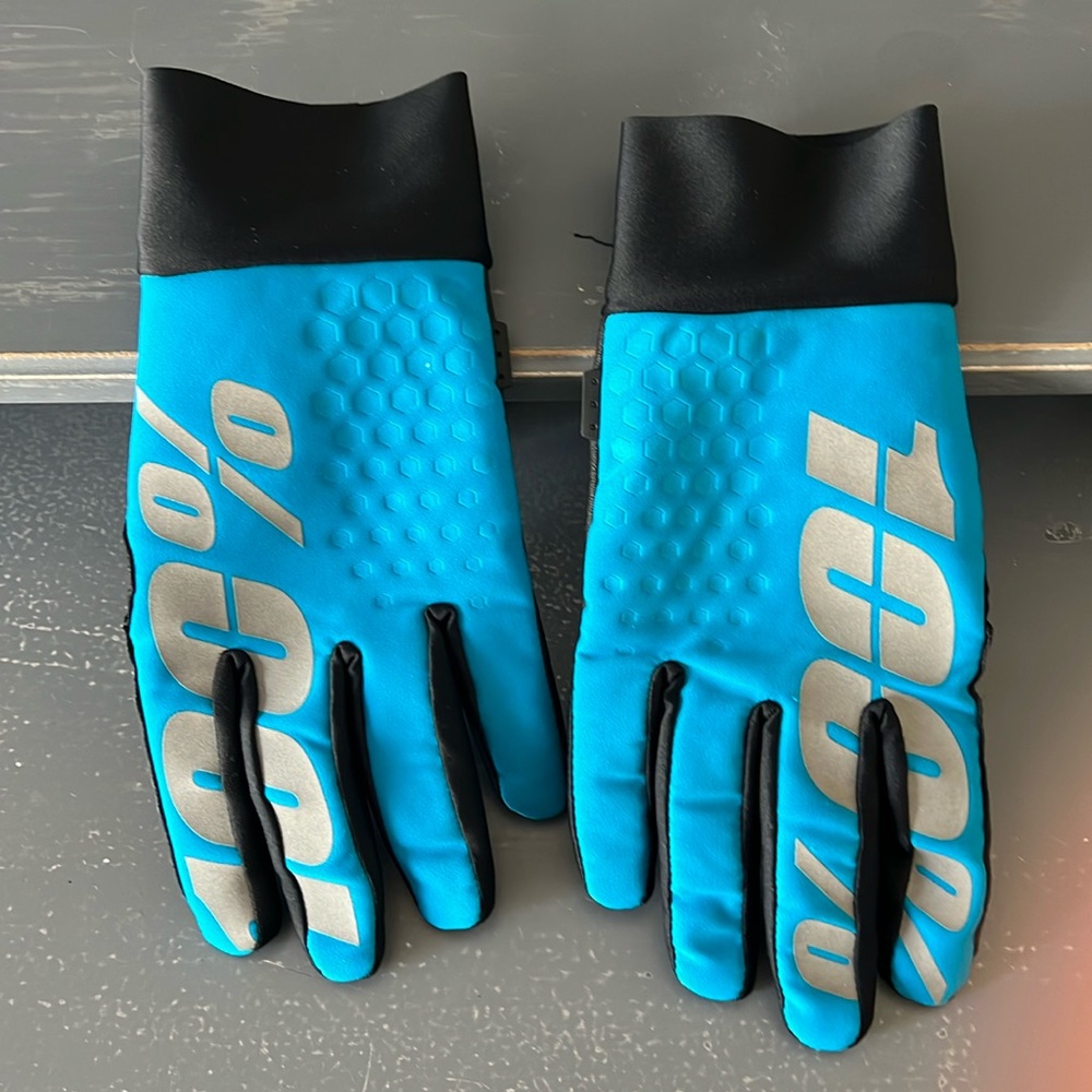 Ride 100% Winter cold weather gloves “hydromatic brisker” model